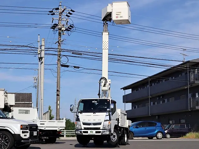 三菱 キャンター TPG-FEA50(2WD)の写真16