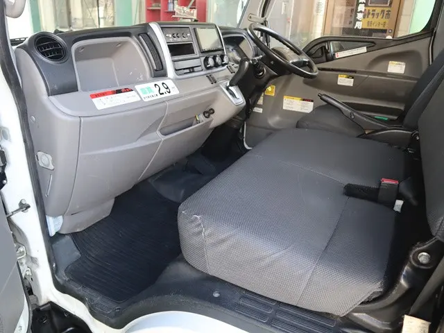 三菱 キャンター TPG-FEA50(2WD)の写真41