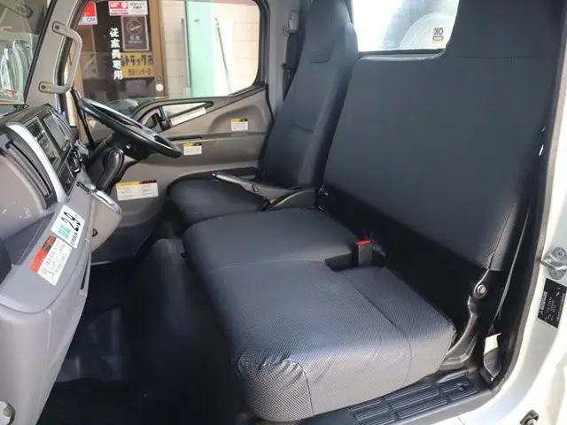 三菱 キャンター TPG-FEA50(2WD)の写真42