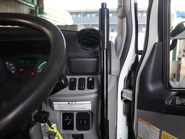 三菱 キャンター TPG-FEA50(2WD)の写真47