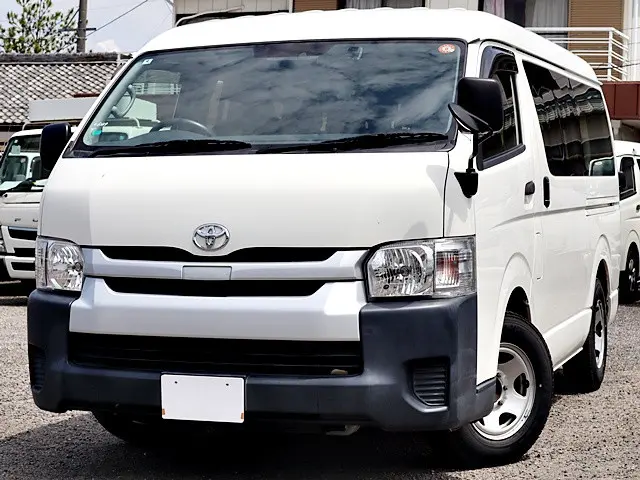 トヨタ ハイエース CBA-TRH214W(2WD)の写真1