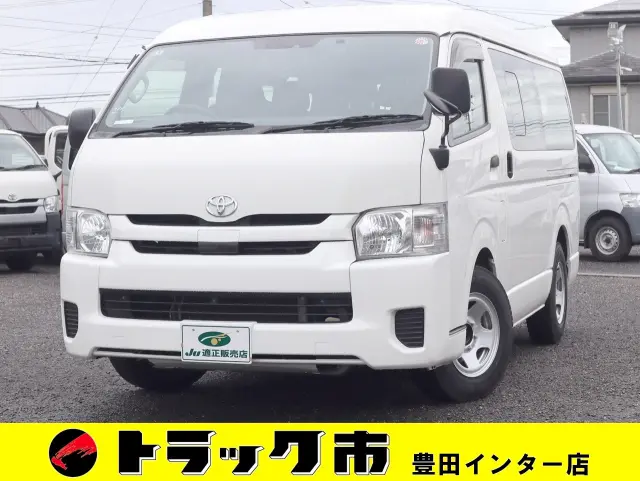 トヨタ ハイエース CBA-TRH214W(2WD)の写真1
