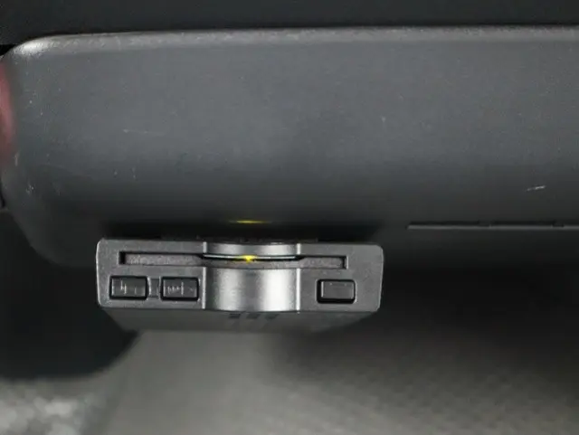 トヨタ ハイエース CBA-TRH214W(2WD)の写真39