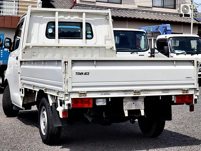 トヨタ タウンエーストラック DBF-S402U(2WD)の写真2