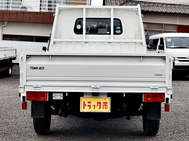 トヨタ タウンエーストラック DBF-S402U(2WD)の写真6