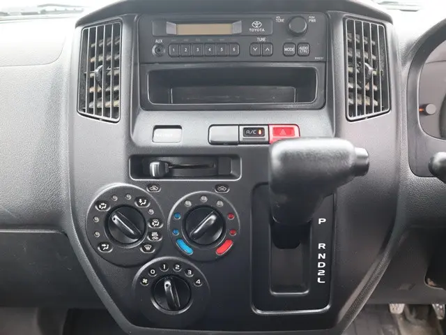 トヨタ タウンエーストラック DBF-S402U(2WD)の写真35