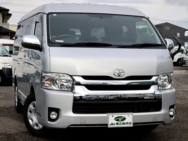 トヨタ ハイエース CBA-TRH214W(2WD)の写真4