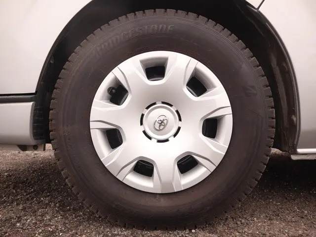 トヨタ ハイエース CBA-TRH214W(2WD)の写真26