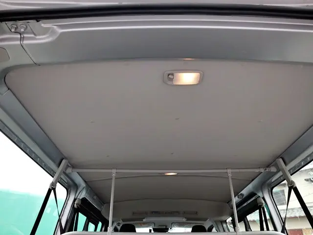 トヨタ ハイエースバン 3BF-TRH200V(2WD)の写真13