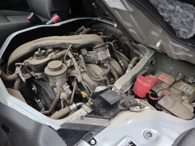 トヨタ ハイエースバン 3BF-TRH200V(2WD)の写真20