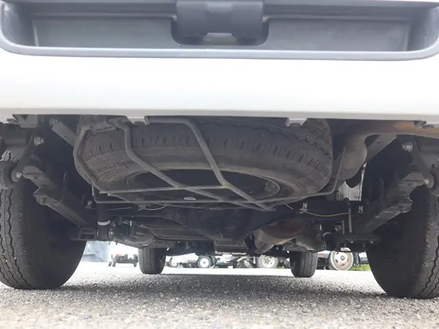 トヨタ ハイエースバン 3BF-TRH200V(2WD)の写真23