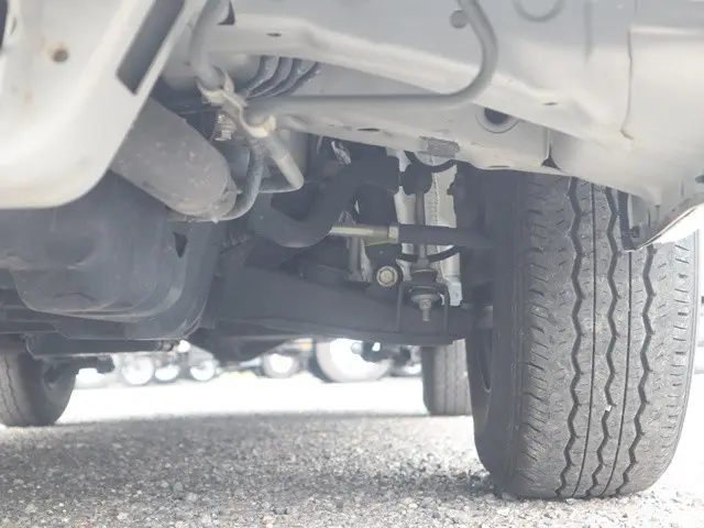 トヨタ ハイエースバン 3BF-TRH200V(2WD)の写真27