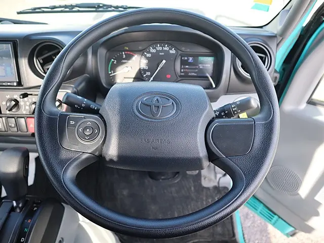トヨタ ダイナ 2RG-XZU655(2WD)の写真4