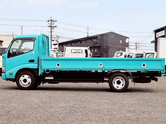 トヨタ ダイナ 2RG-XZU655(2WD)の写真9