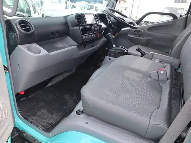 トヨタ ダイナ 2RG-XZU655(2WD)の写真33