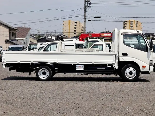 トヨタ ダイナ 2PG-XZU655(2WD)の写真8