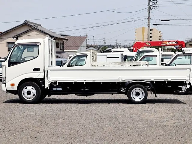 トヨタ ダイナ 2PG-XZU655(2WD)の写真9