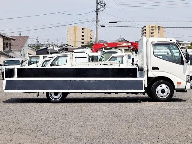 トヨタ ダイナ 2PG-XZU655(2WD)の写真10
