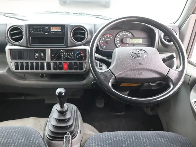 トヨタ トヨエース QDF-KDY231(2WD)の写真38