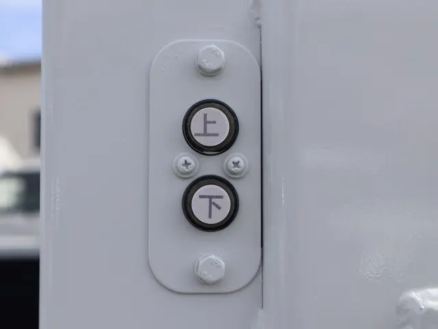 三菱 キャンター TPG-FEB50(2WD)の写真14