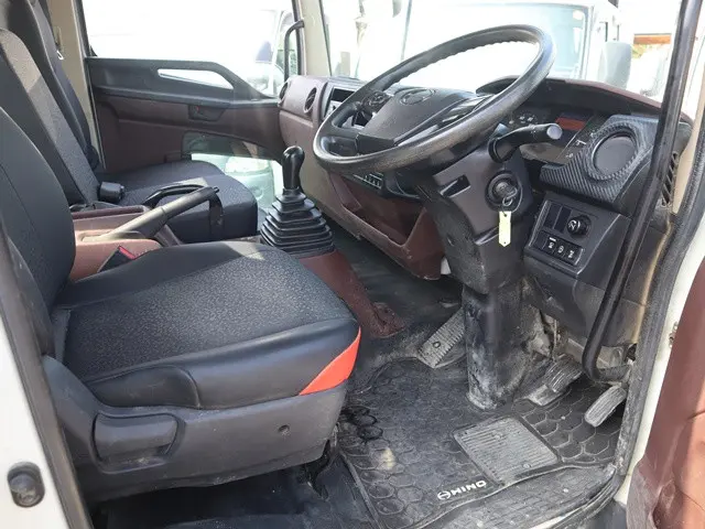 日野 レンジャー 2KG-FC2ABA(2WD)の写真39