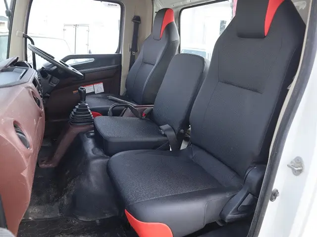 日野 レンジャー 2KG-FC2ABA(2WD)の写真42
