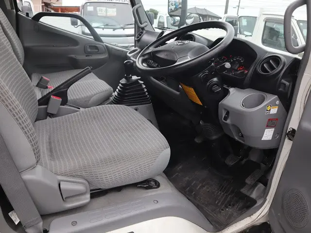日野 デュトロ TKG-XZU645M(2WD)の写真38