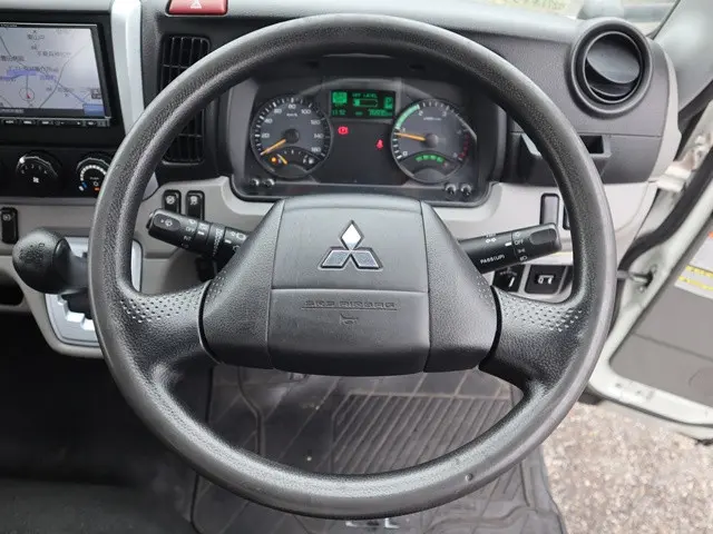 三菱 キャンター 2RG-FEB20(2WD)の写真33