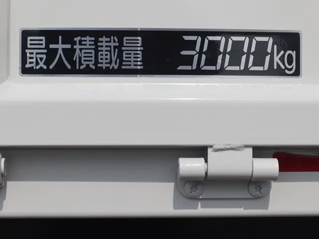 三菱 キャンター TPG-FEB50(2WD)の写真17