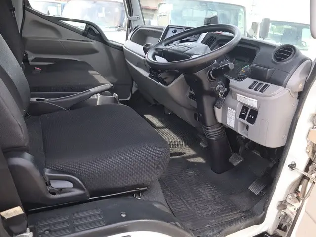 三菱 キャンター TPG-FEB50(2WD)の写真29