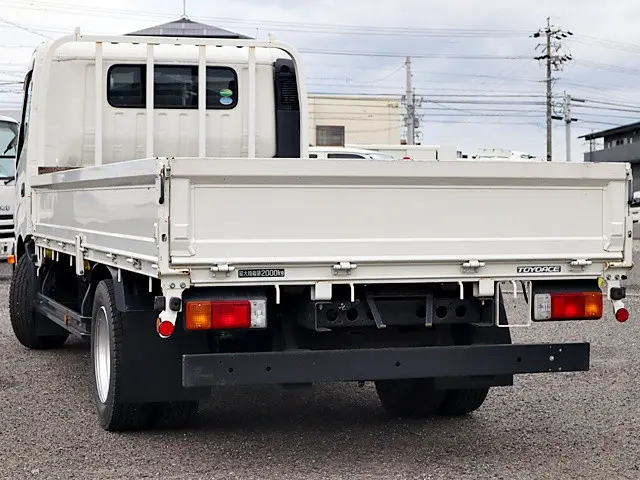 トヨタ トヨエース TPG-XZU710(2WD)の写真2