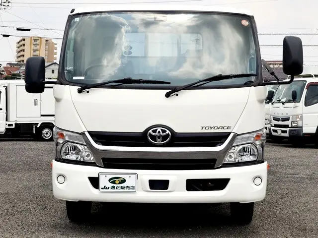 トヨタ トヨエース TPG-XZU710(2WD)の写真3