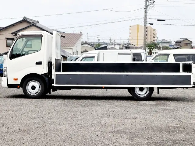 トヨタ トヨエース TPG-XZU710(2WD)の写真12