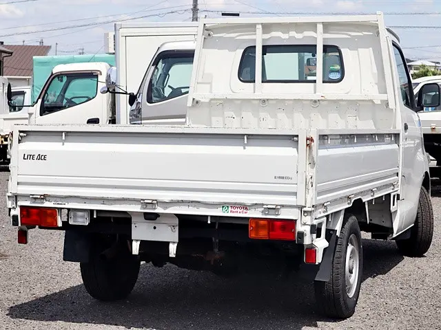 トヨタ ライトエーストラック DBF-S402U(2WD)の写真3