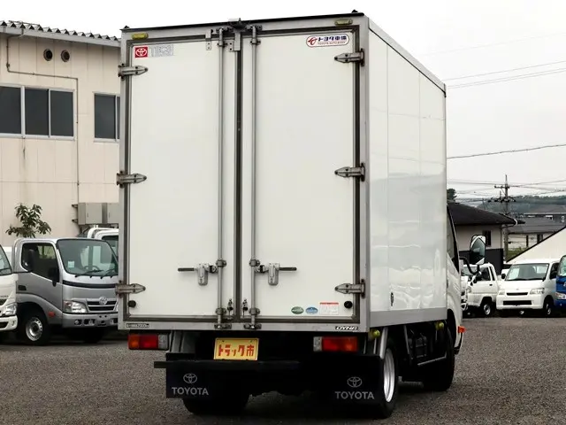 トヨタ ダイナ TPG-XZU605(2WD)の写真5