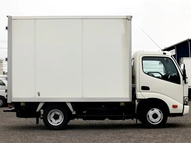 トヨタ ダイナ TPG-XZU605(2WD)の写真8