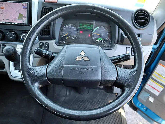 三菱 キャンター TPG-FEB80(2WD)の写真4