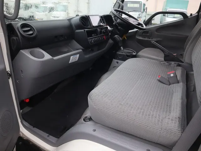 トヨタ トヨエース TPG-XZC645(2WD)の写真32