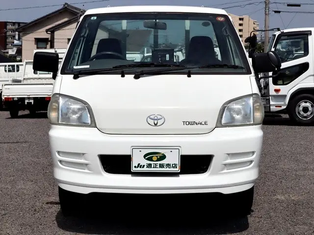 トヨタ タウンエーストラック GK-KM70(2WD)の写真3