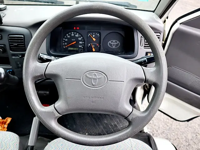 トヨタ タウンエーストラック GK-KM70(2WD)の写真4