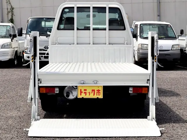 トヨタ タウンエーストラック GK-KM70(2WD)の写真11