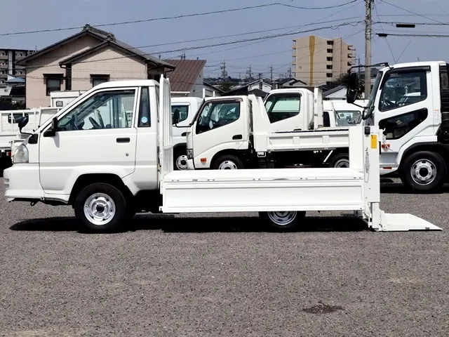 トヨタ タウンエーストラック GK-KM70(2WD)の写真13