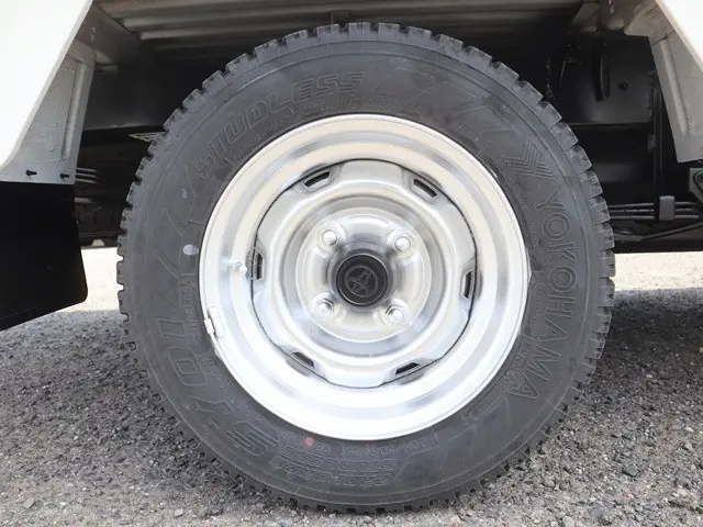 トヨタ タウンエーストラック GK-KM70(2WD)の写真30