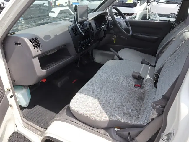 トヨタ タウンエーストラック GK-KM70(2WD)の写真33