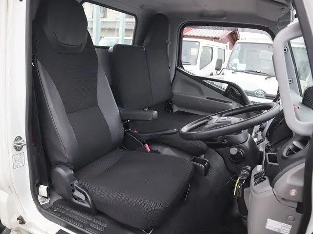 日産 アトラス 2RG-FGA2W(4WD)の写真33