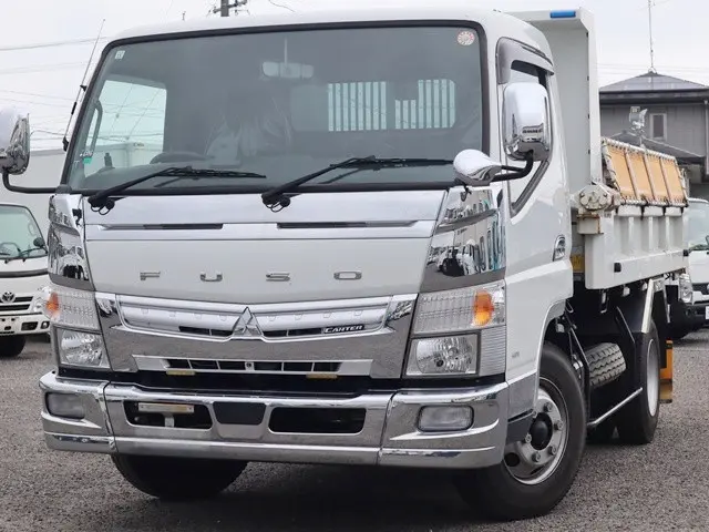 三菱 キャンター 2PG-FEBM0(2WD)の写真1