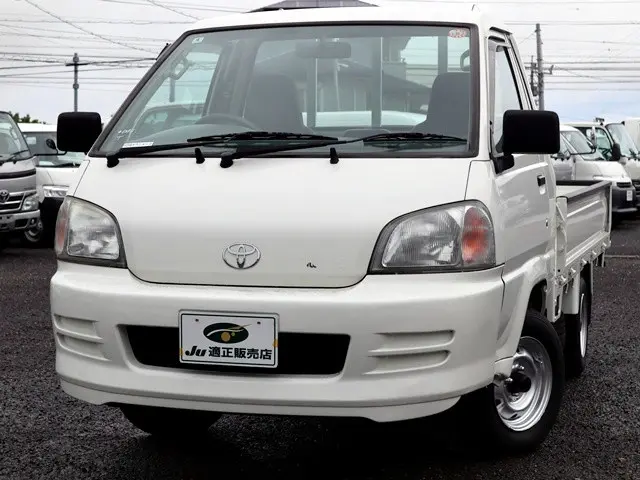 トヨタ タウンエーストラック GK-KM70(2WD)の写真2