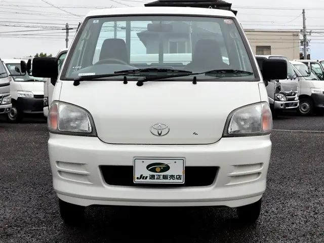 トヨタ タウンエーストラック GK-KM70(2WD)の写真3