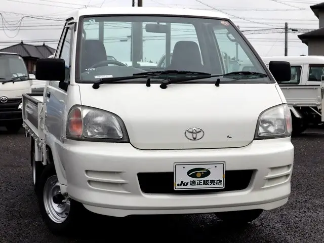トヨタ タウンエーストラック GK-KM70(2WD)の写真4