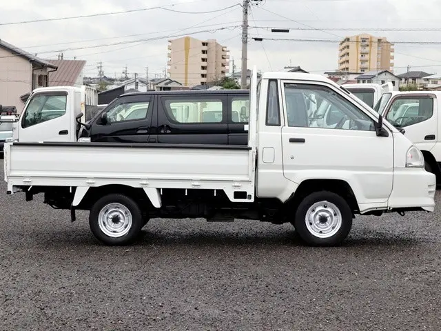トヨタ タウンエーストラック GK-KM70(2WD)の写真8